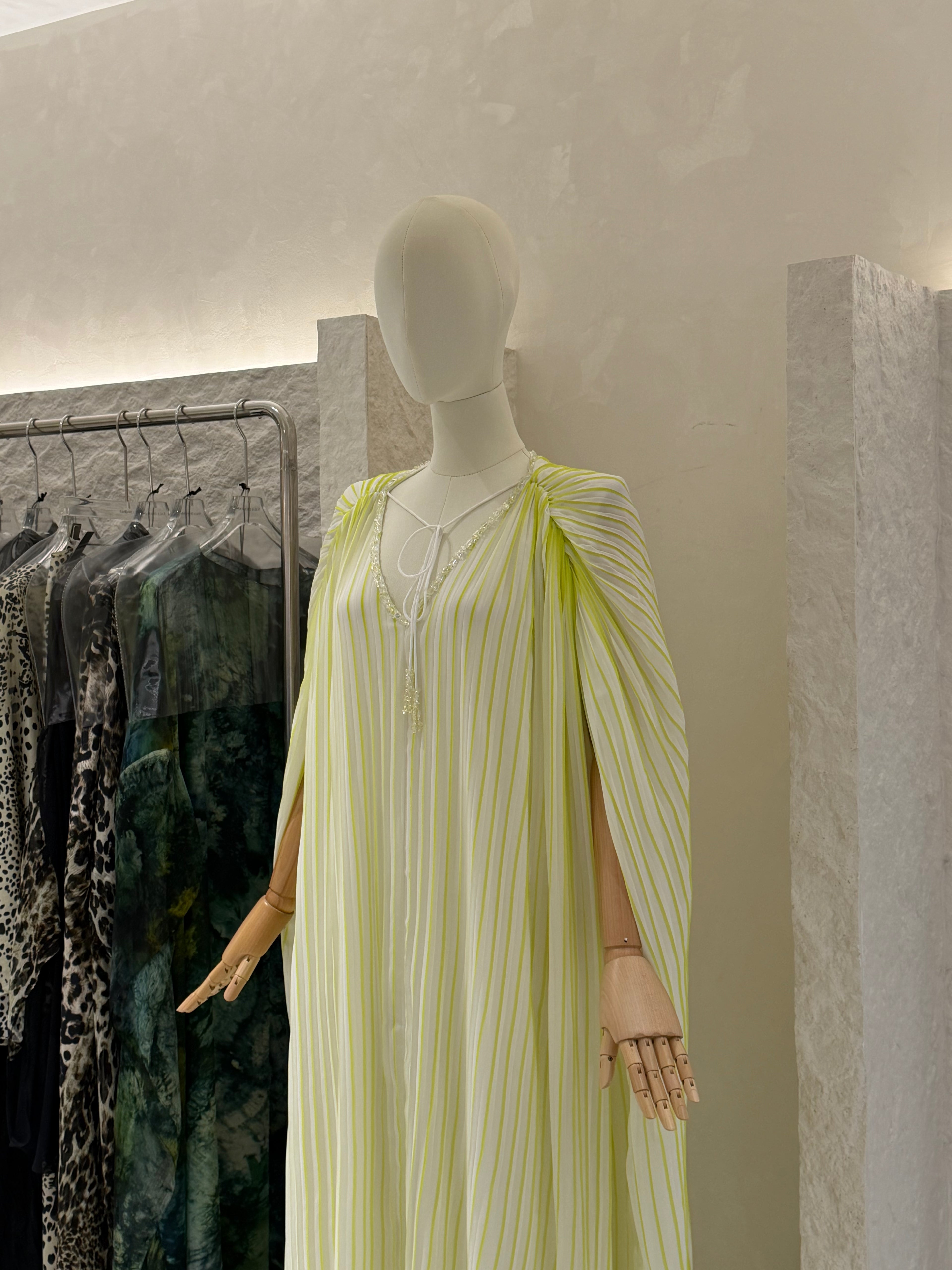LIMON PLEATS KAFTAN